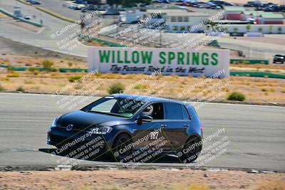 media/Oct-18-2025-Extreme Speed (Sat) [[d6d7e1fef1]]/Group 4 Orange/Session 2 (Turn 3)/